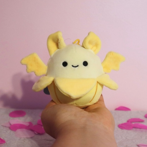 Custom 3.5” Junie the Banana Bat Squishmallow Clip Animal Plush Toy - Picture 1 of 7